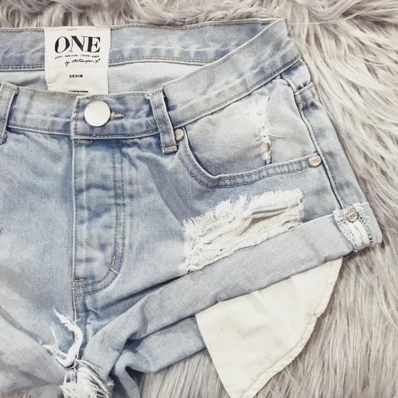 ONE Teaspoon Denim Shorts size 26 - Picture 2 of 6